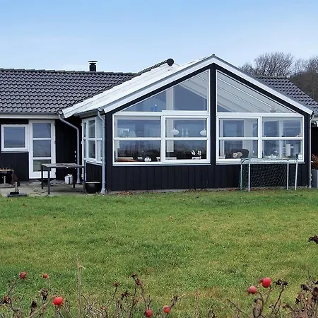 Sjolund Nyaraló Sjølund